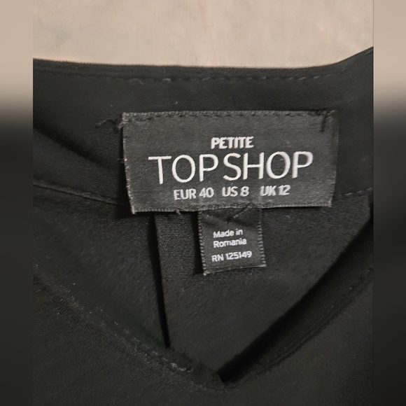 TOPSHOP Black off the shoulder top. Size 8 - Picture 10 of 13